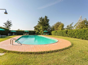 Elegant apartment with swimming pool and gym on Lake Trasimeno